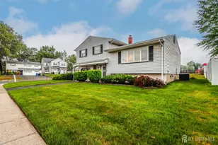 5 Thelma Ct, Colonia, NJ 07067 - Photo 1