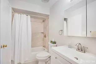 124 Park Gate Dr, Edison, NJ 08820 - Photo 19