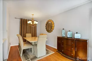 124 Park Gate Dr, Edison, NJ 08820 - Photo 9