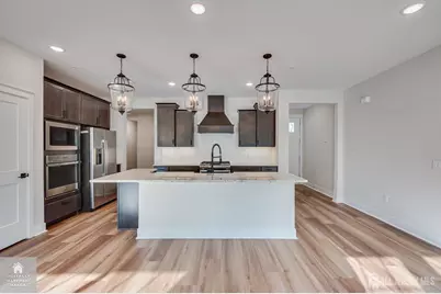 30 Depot Way, Dunellen, NJ 08812 - Photo 9