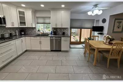 86 Tall Oaks Drive, East Brunswick Township, NJ 08816 - Photo 11