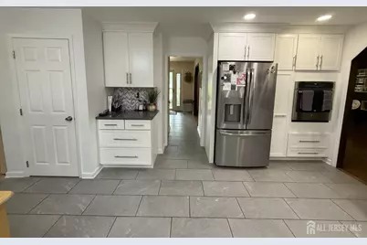 86 Tall Oaks Drive, East Brunswick Township, NJ 08816 - Photo 17