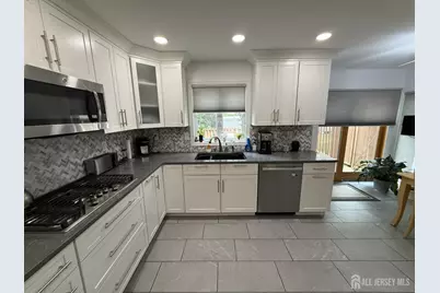 86 Tall Oaks Drive, East Brunswick Township, NJ 08816 - Photo 15