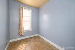 216 Bayview Ave, Jersey City, NJ 07305 - Photo 11