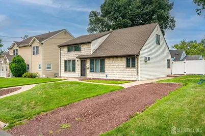 106 Washington Avenue, Iselin, NJ 08830 - Photo 5