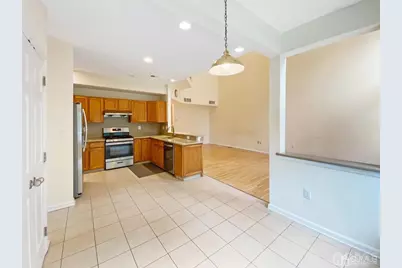 48 Berkshire Way, East Brunswick Township, NJ 08816 - Photo 5