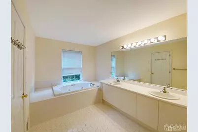 48 Berkshire Way, East Brunswick Township, NJ 08816 - Photo 11