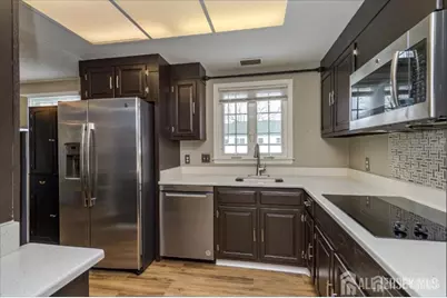 217 Mayflower Way #O, Monroe Township, NJ 08831 - Photo 5