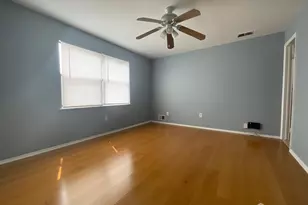 1203 N Oaks Blvd, North Brunswick Township, NJ 08902 - Photo 9