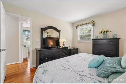 88 Bentley Avenue, Old Bridge Township, NJ 08857 - Photo 11