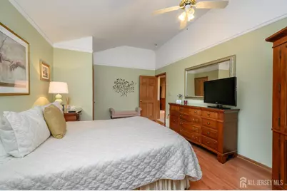 10 Crampton Avenue, Woodbridge Township, NJ 07095 - Photo 27