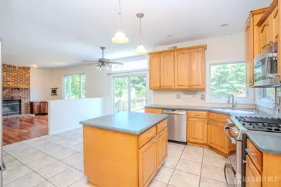 32 W Kincaid Drive, West Windsor Township, NJ 08550 - Photo 21