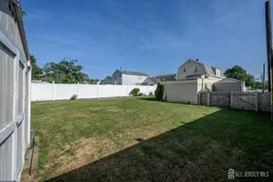 27 S Robert Street S, Sewaren, NJ 07077 - Photo 33