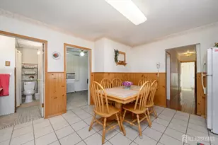 27 S Robert Street S, Sewaren, NJ 07077 - Photo 7