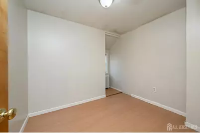27 S Robert Street S, Sewaren, NJ 07077 - Photo 27