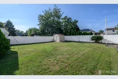 27 S Robert Street S, Sewaren, NJ 07077 - Photo 31