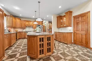 42 Indian Path, Monroe Township, NJ 08831 - Photo 13