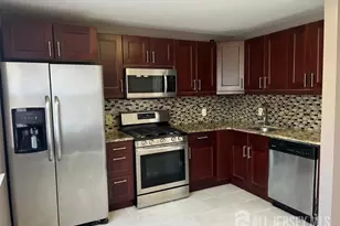 294 Dorset Ct, Piscataway Township, NJ 08854 - Photo 3