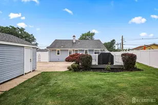 399 Hudson Blvd, Avenel, NJ 07001 - Photo 19