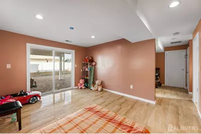 200 Rosewood Lane, Port Reading, NJ 07064 - Photo 11