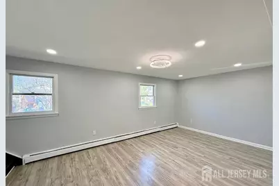 35 Fiat Avenue, Iselin, NJ 08830 - Photo 15