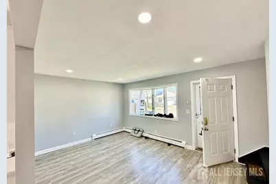 35 Fiat Avenue, Iselin, NJ 08830 - Photo 11