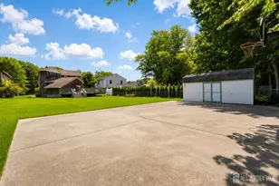 1731 Holly Rd, North Brunswick Township, NJ 08902 - Photo 51