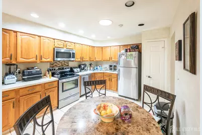 6-B Patrick Henry Court, Monroe Township, NJ 08831 - Photo 11