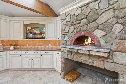 [Address not provided], Cranbury Township, NJ 08512 - Photo 5