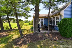 1 Alexander Hamilton Ct, Monroe Township, NJ 08831 - Photo 3