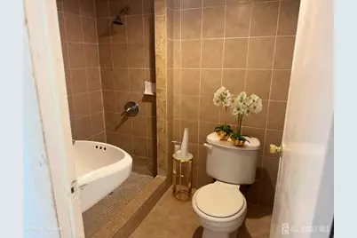 254 Franklin Street, Bloomfield, NJ 07003 - Photo 13