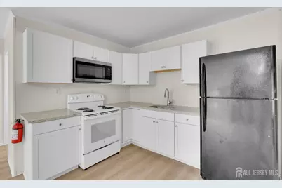302 Schoolhouse Road #B, Monroe Township, NJ 08831 - Photo 11