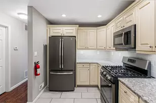 37 Morgan Pl, East Brunswick Township, NJ 08816 - Photo 5