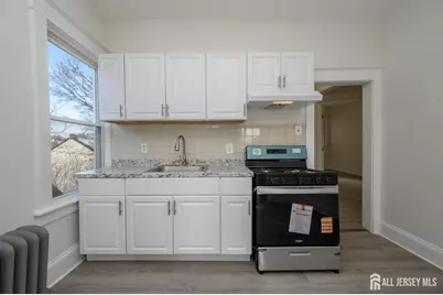 377 Delavan Street #2, New Brunswick, NJ 08901 - Photo 5