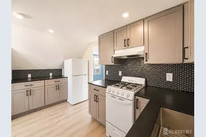 66 Alcoa Avenue, Edison, NJ 08837 - Photo 3