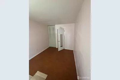 211 Gambocz Court, South Brunswick Township, NJ 08852 - Photo 17