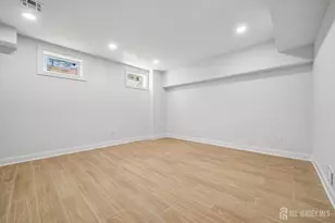 20 Milton Ave, Edison, NJ 08820 - Photo 33