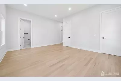 20 Milton Avenue, Edison, NJ 08820 - Photo 13