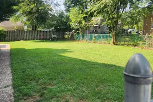 102 Wisteria St, Edison, NJ 08817 - Photo 9