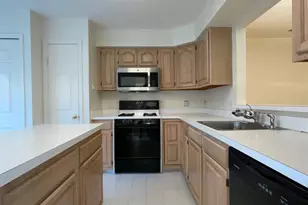 81 Winthrop Rd, Monroe Township, NJ 08831 - Photo 17