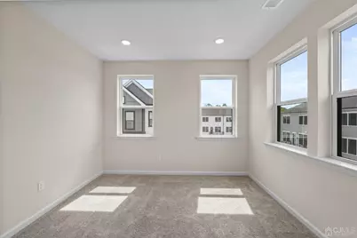 204 Lyla Lane, New Brunswick, NJ 08901 - Photo 19
