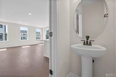 204 Lyla Lane, New Brunswick, NJ 08901 - Photo 9