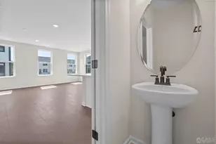 204 Lyla Ln, New Brunswick, NJ 08901 - Photo 9