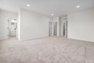 204 Lyla Ln, New Brunswick, NJ 08901 - Photo 11