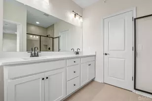 204 Lyla Ln, New Brunswick, NJ 08901 - Photo 13