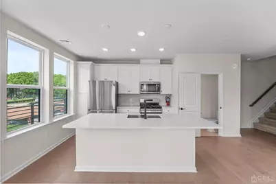204 Lyla Lane, New Brunswick, NJ 08901 - Photo 3