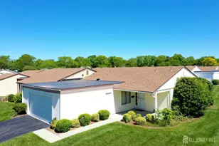 9C Aspen Plaza, Monroe Township, NJ 08831 - Photo 1