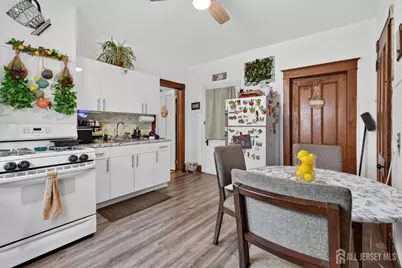 81 Louis Street, New Brunswick, NJ 08901 - Photo 11