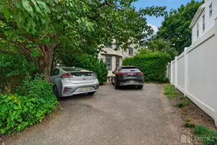 81 Louis St, New Brunswick, NJ 08901 - Photo 37