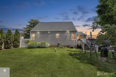 92 Silver Lake Avenue, Edison, NJ 08817 - Photo 19